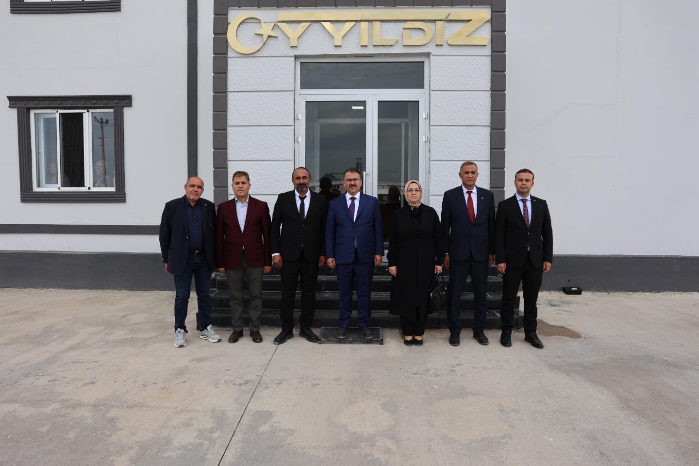 Valimiz Ercan Turan, Organize Sanayi Bölgesi’nde faaliyet gösteren Ay Yıldız Unlu Mamüller firmasını ziyaret ederek incelemelerde bulundu.